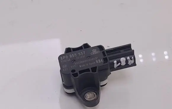 Audi A3 S3 A3 Sportback 8P Airbag deployment crash/impact sensor 8P0955557