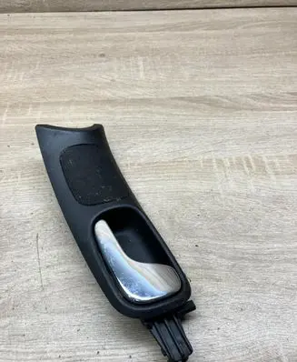 Audi A4 S4 B5 8D Front door interior handle 8D0837020 RIGHTSIDE