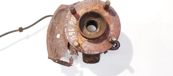 Nissan Almera N16 Front wheel hub
