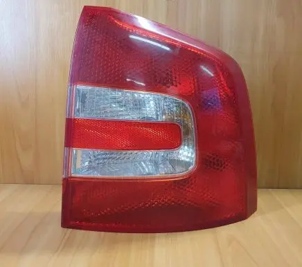 Skoda Octavia Mk2 (1Z) Rear/tail lights 1Z9945