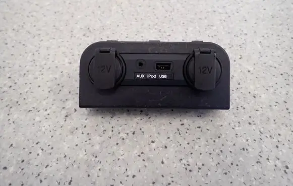 KIA Rio Other center console (tunnel) element 