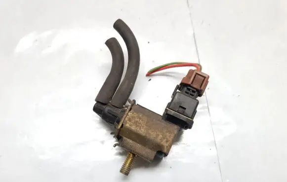 Mitsubishi Space Star Vacuum valve K5T48277