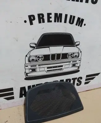 BMW 4 F32 F33 Subwoofer grill/trim 9218527