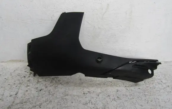 Peugeot 3008 II Front bumper corner part panel trim 9810869777