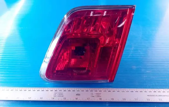 Toyota Avensis T270 Tailgate rear/tail lights 8158005100 08049