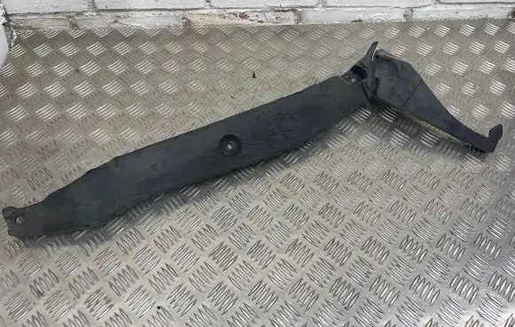 Audi A8 S8 D4 4H Fender foam support/seal 4H0821111C