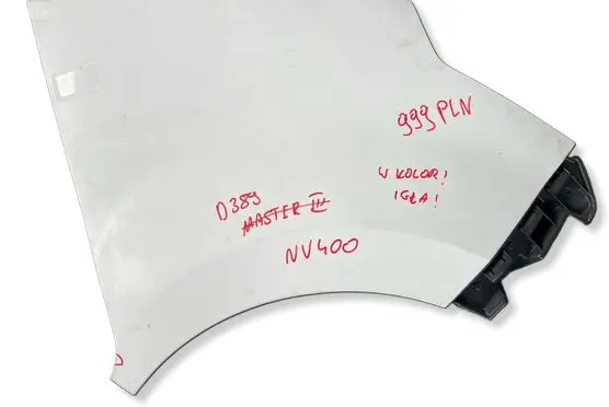 Nissan NV400 Fender 