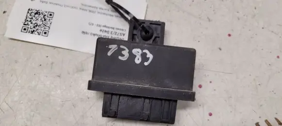 Citroen Berlingo Fuel pump relay 240107