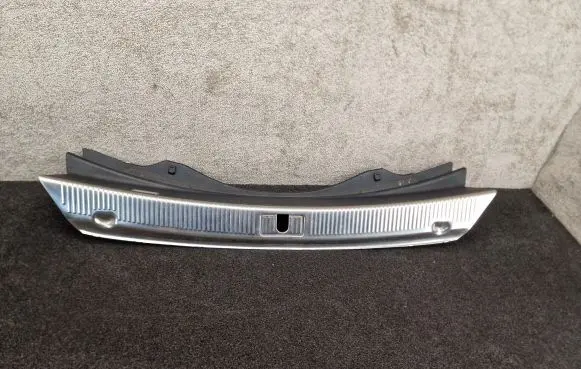 Audi A8 S8 D4 4H Trunk/boot sill cover protection 4H0863471