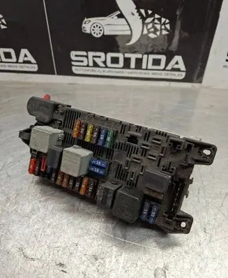 Mercedes-Benz E W211 Fuse module 2115453101