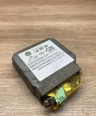 Volkswagen Golf IV Airbag control unit/module 1J0909609 5WK42800 WithPlug