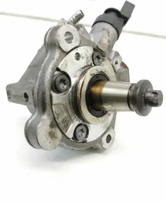 BMW 5 E60 E61 Fuel injection high pressure pump 7807495 0445010510 0928400691