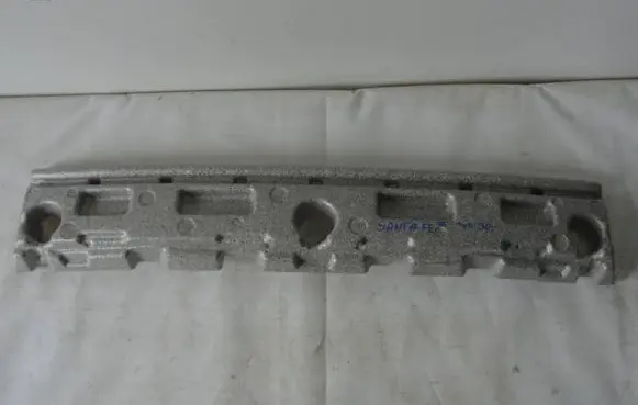 Hyundai Santa Fe Front bumper foam support bar 