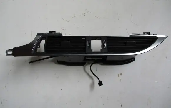 Audi A3 S3 A3 Sportback 8P Dashboard side air vent grill/cover trim 4G1820951