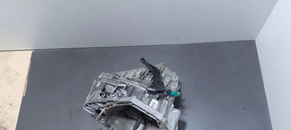 Nissan Qashqai Manual 6 speed gearbox 3201044EA0B 320101889R B328229