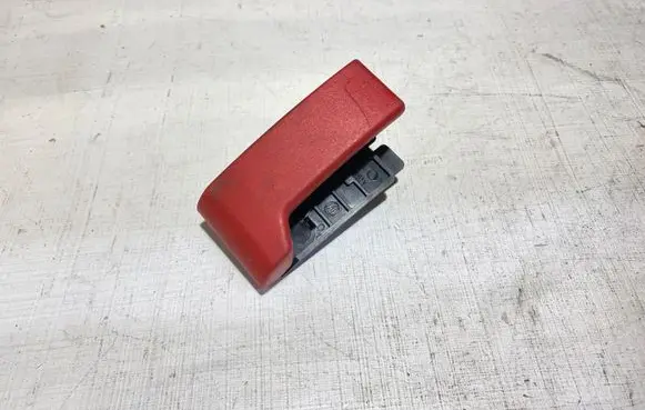 Mercedes-Benz C W205 Engine bonnet (hood) release handle A204800900