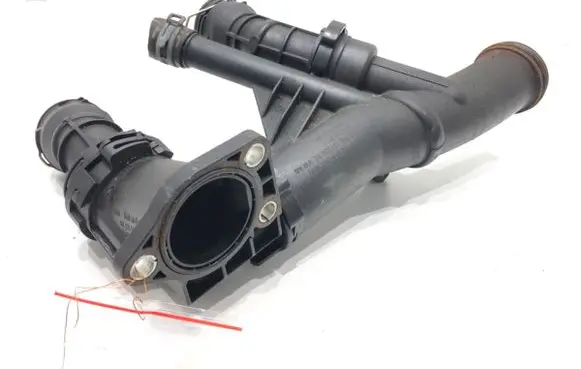 Volkswagen Golf VII Engine coolant pipe/hose 04L121026AE