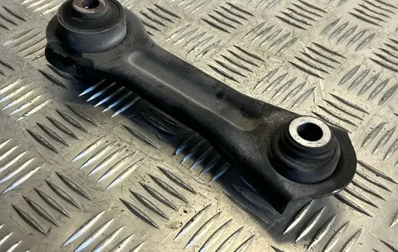 Chrysler Pacifica Rear control arm 