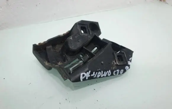 Volvo C30 Front bumper mounting bracket 30655935