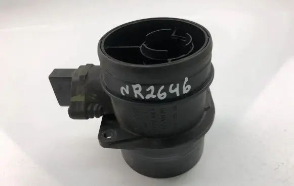 Audi A4 S4 B7 8E 8H Mass air flow meter 074906461B