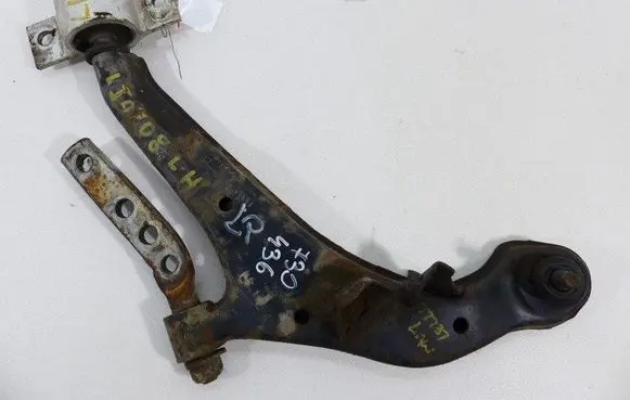 Infiniti I30 Front control arm IMPRK730436