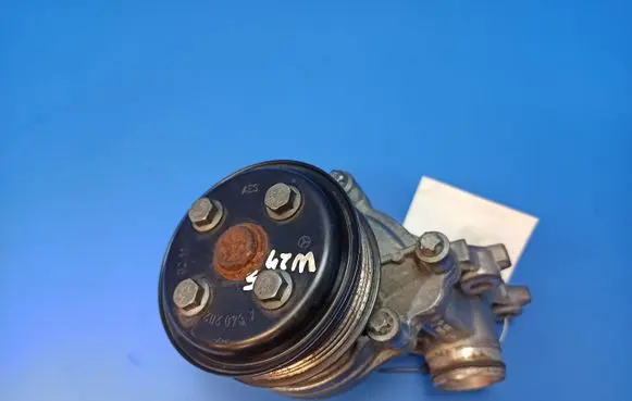 Mercedes-Benz B W245 Water pump A6402010001