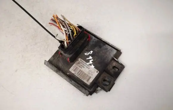 Peugeot 607 Ignition amplifier control unit 9641004580