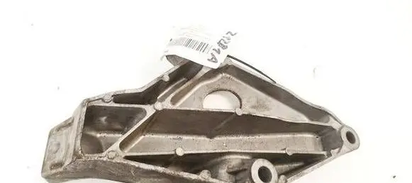 BMW 1 E81 E87 Engine mounting bracket 22116775041 2211677504101