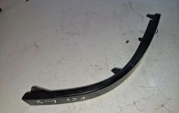BMW 7 E65 E66 Rear/tail light trim molding 7155446