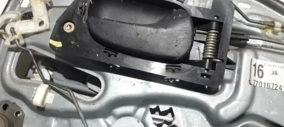 Renault Laguna I Rear door interior handle