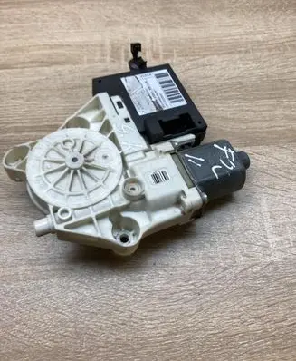 Ford Focus Rear door window regulator motor 981536103 5WK11574I