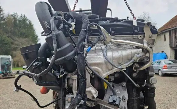 Mercedes-Benz A W176 Engine swap A651.930
