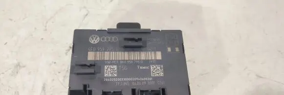 Audi Q5 SQ5 Door control unit/module 4F0959795M 8K0959795B