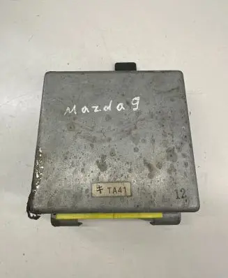 Mazda Xedos 9 ABS control unit/module T00267650A 4C28A 20512568