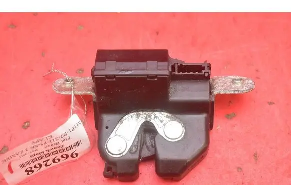 Fiat Bravo Tailgate/trunk/boot lock/catch/latch 55701971