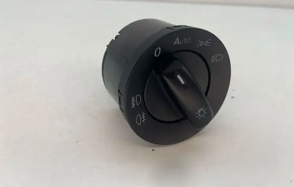 Volkswagen PASSAT B6 Light switch 1K0941431AS
