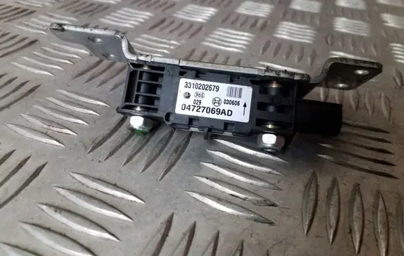 Chrysler Voyager Airbag deployment crash/impact sensor 04727069AD