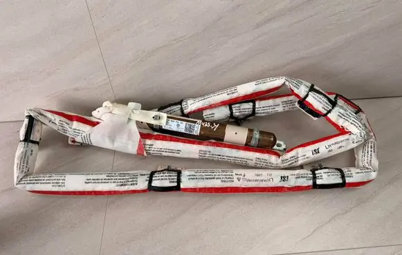 Volkswagen Touran III Roof airbag 5TA880741D