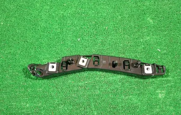 Citroen C5 Aircross Front bumper mounting bracket 9843922180
