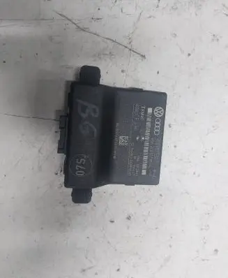 Volkswagen PASSAT B6 Gateway control module 3C0907951A 3C0907530C 402063F