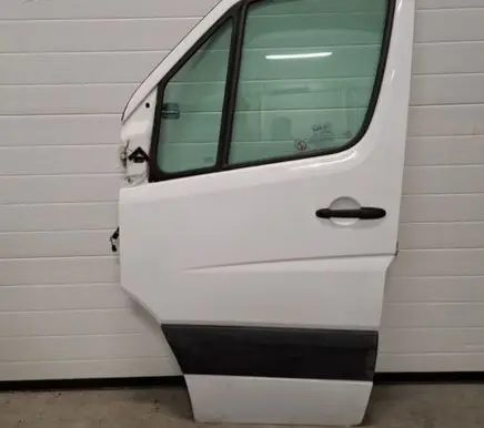 Mercedes-Benz Sprinter W906 Front door
