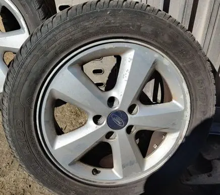 Ford Mondeo Mk III R12 alloy rim 