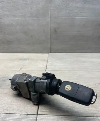 Volkswagen Transporter - Caravelle T5 Ignition lock 4B0905851P