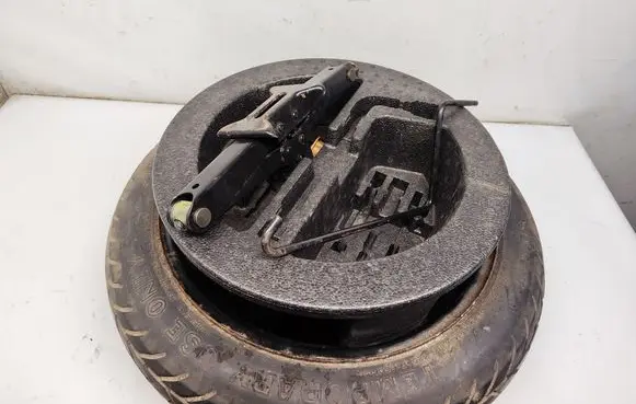 Toyota Avensis T250 R17 spare wheel 2170602