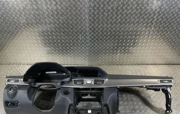 Mercedes-Benz E W212 Dashboard 21268046879