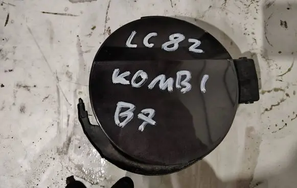 Volkswagen PASSAT B7 Fuel tank cap 