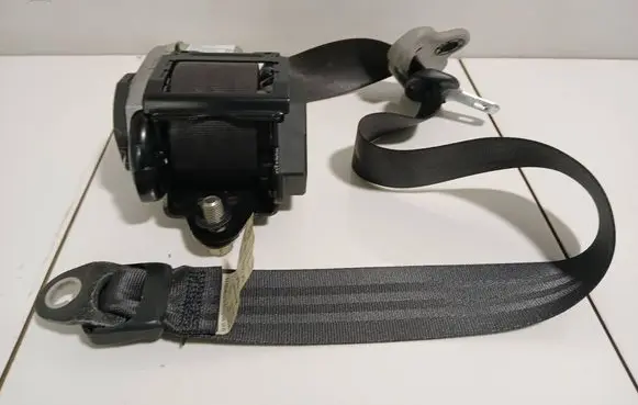 Honda Accord Front seatbelt NSB098GL06 0432072