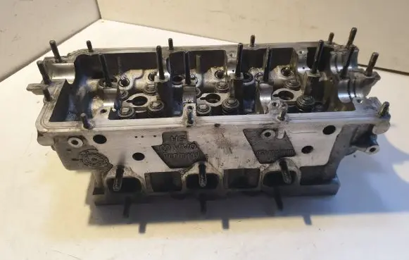 Audi A6 S6 C5 4B Engine head 059103373D