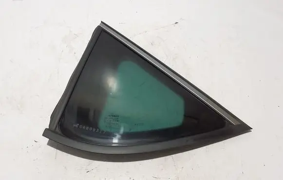 Rear side window