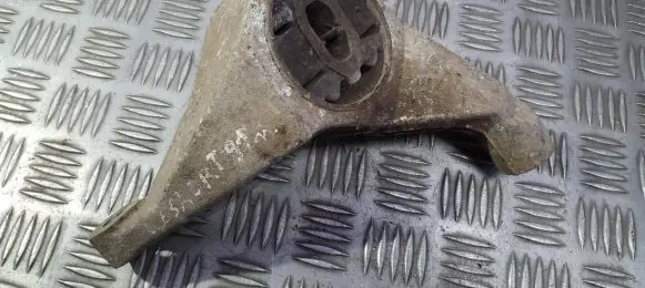 Ford Escort Engine mount bracket 91ab6p072ba